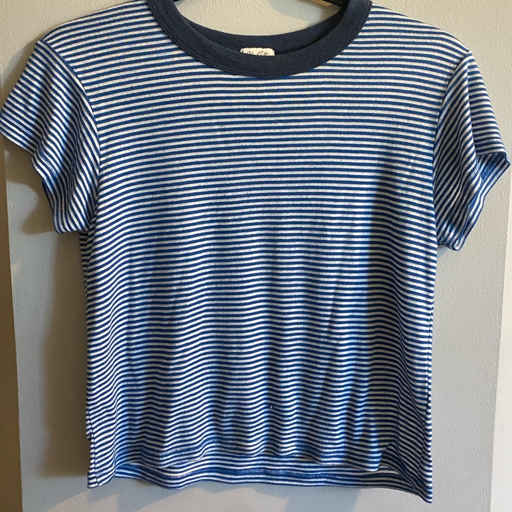 Blue and white stripped short sleeve crop top.
